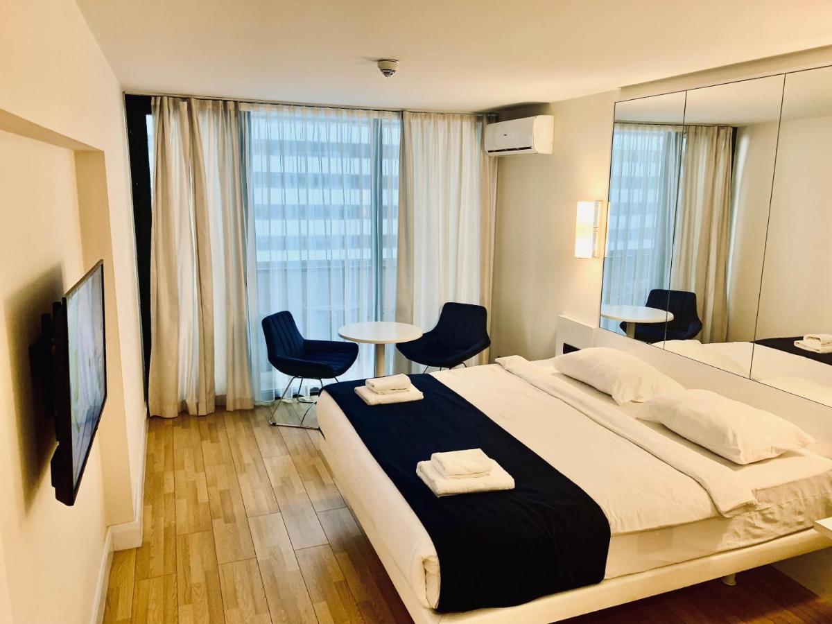 Batumi Apartments A&E Екстериор снимка