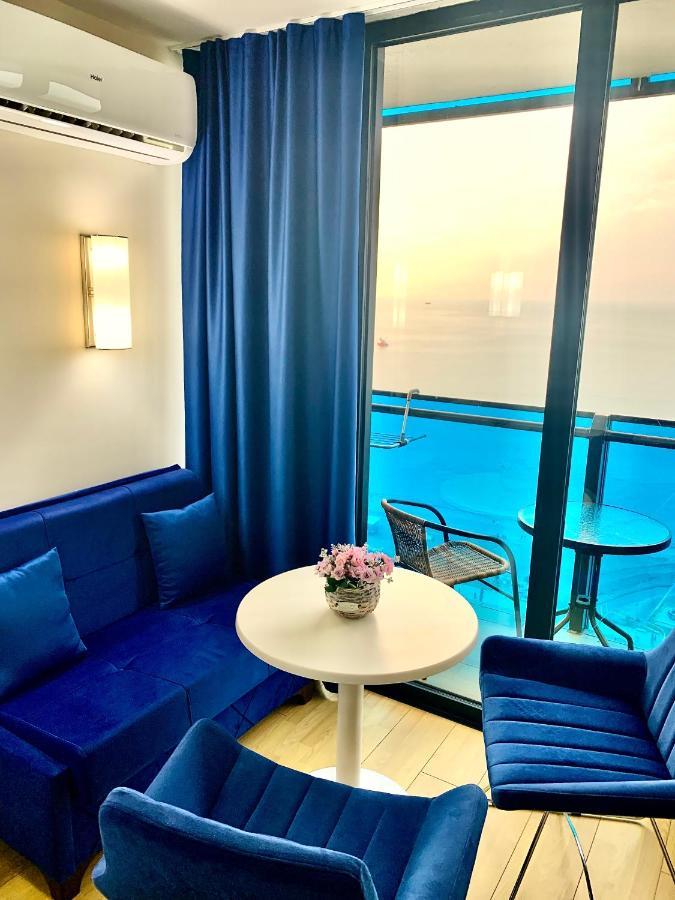 Batumi Apartments A&E Екстериор снимка