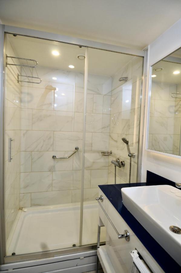 Batumi Apartments A&E Екстериор снимка