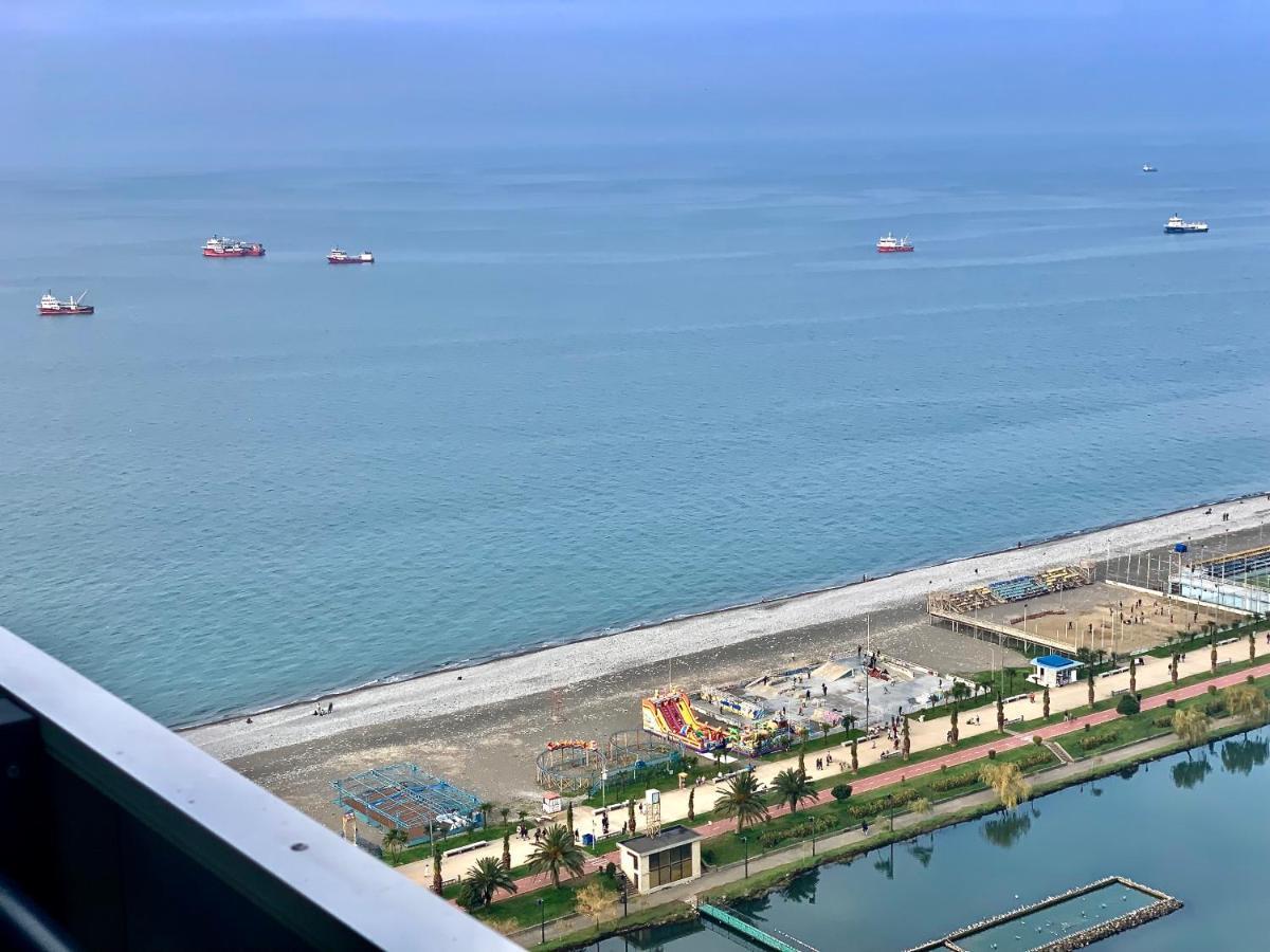 Batumi Apartments A&E Екстериор снимка