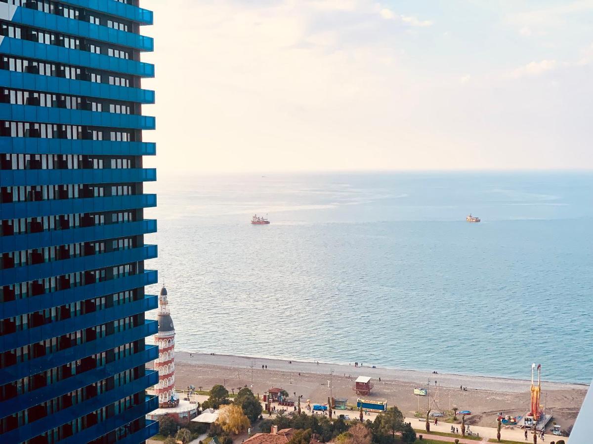 Batumi Apartments A&E Екстериор снимка