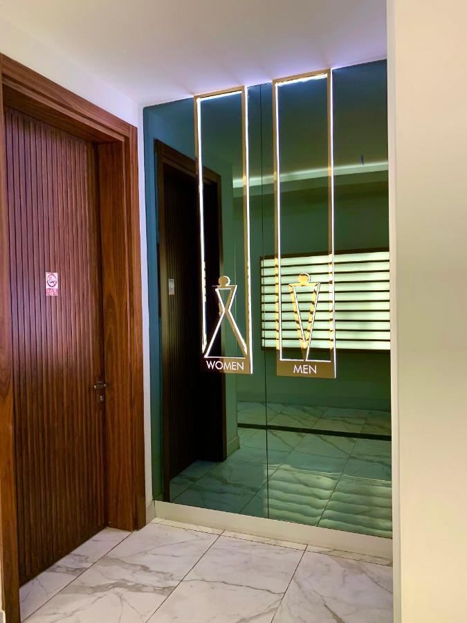 Batumi Apartments A&E Екстериор снимка