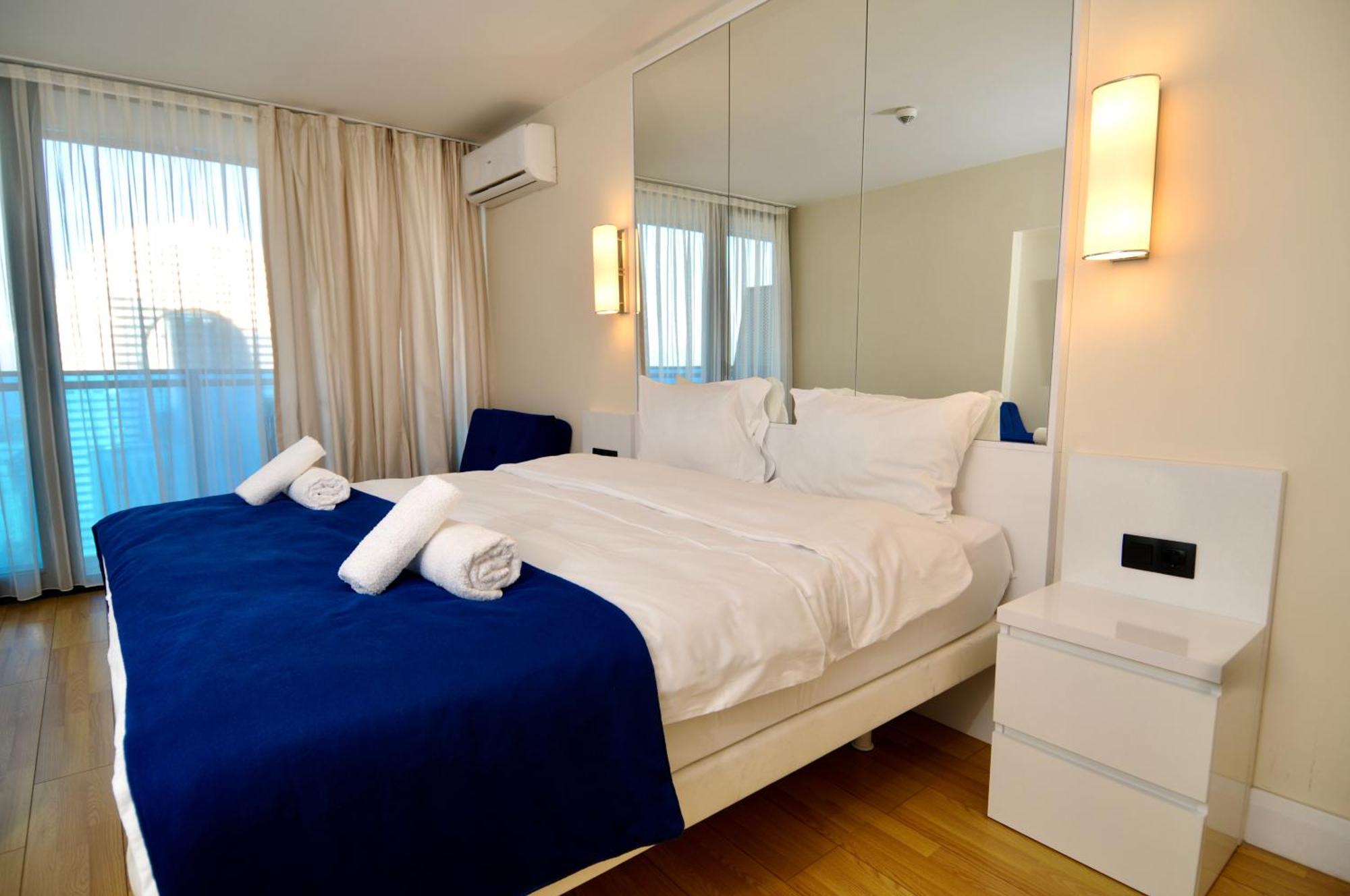 Batumi Apartments A&E Екстериор снимка